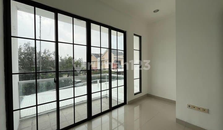 For Sale: Move-In Ready Semi-Furnished House at East Asia