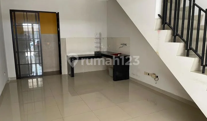 Rumah 2 Lantai di Cluster East Asia Green Lake City Strategis Rumah 2 Lantai di Cluster East Asia Green Lake City Strategis