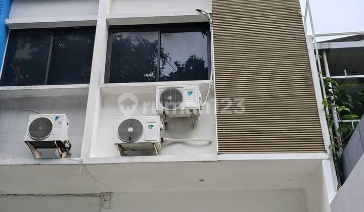 Rk2-0134 For Rent: Neat Kelapa Gading Shophouse Ready for Use Near MKG North Jakarta