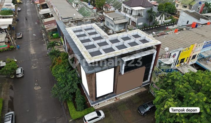 Dijual Mini Building 3 Lantai dengan Lift Strategis Pusat Kota Karawang Jawa Barat