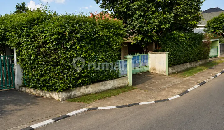 R01-0415 Dijual Rumah Tua Hitung Tanah Rawamangun Jakarta Timur