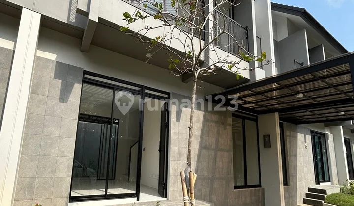 Rumah Strategis di Kota Baru Parahyangan