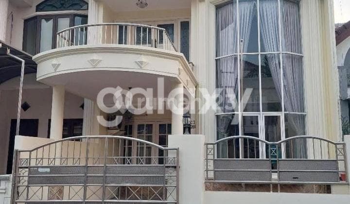 Rumah Taman Mutiara Perumahan Elite Pakuwon City Dekat Kampus Its