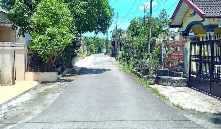 Rumah Luas 1 1/2 Tingkat Karya Wisata 1 Medan Johor