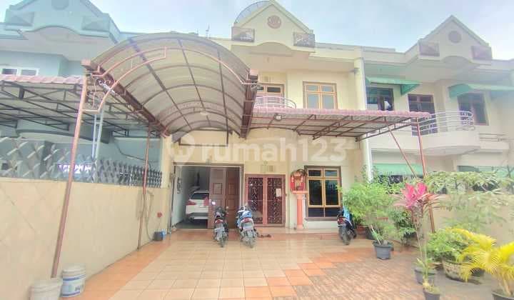 House on Jln Padang Golf Medan Polonia Fully Furnished