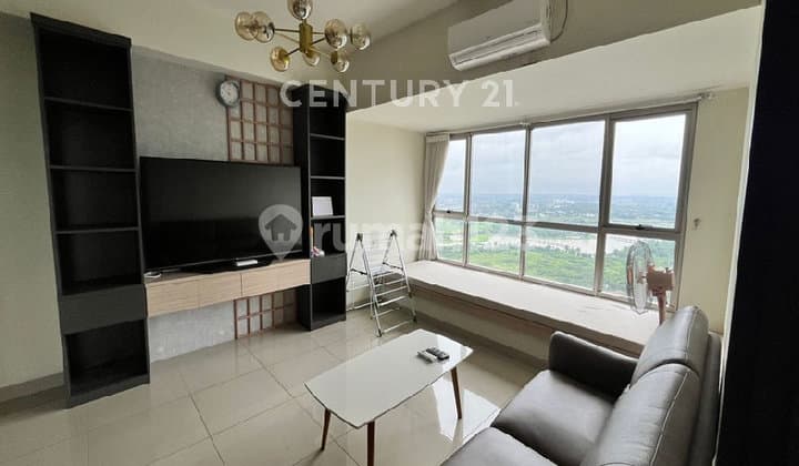Orange County Apartments. Tower Irvine No. 2926, 2 bedrooms, 87.28 square meters. Fully furnished.