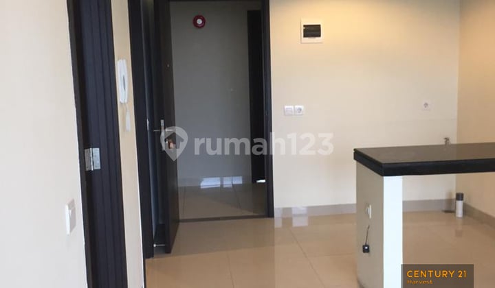 Disewakan Murah Apartment 1 BR Siap Huni Unfurnished Di Orange County