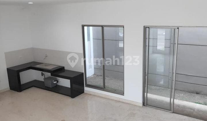 2-Story House Size 10x15 Nice in Golf Island, PIK