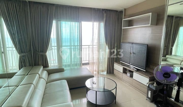 Apartemen Condo Green Bay 3+1 BR Luas 120 M2 Furnished View Laut