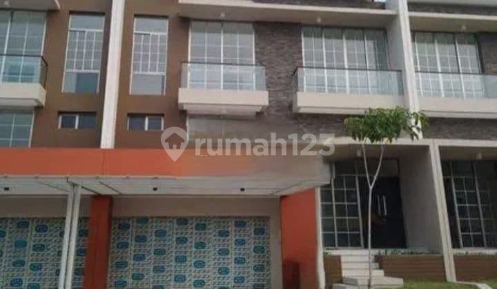For Rent Nice 3-Story House Unfurnished