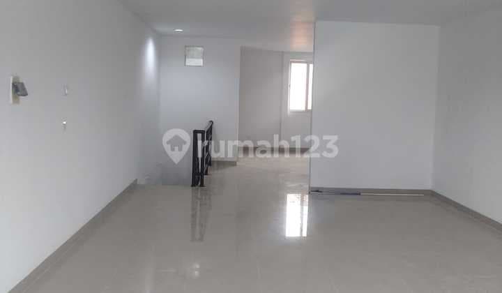 Dijual Murah Ruko 3 Lantai Bagus di Bsd, Tangerang