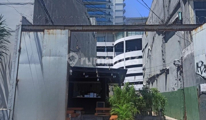 For Rent 600m2 Strategic Land in Pasar Baru, Excellent