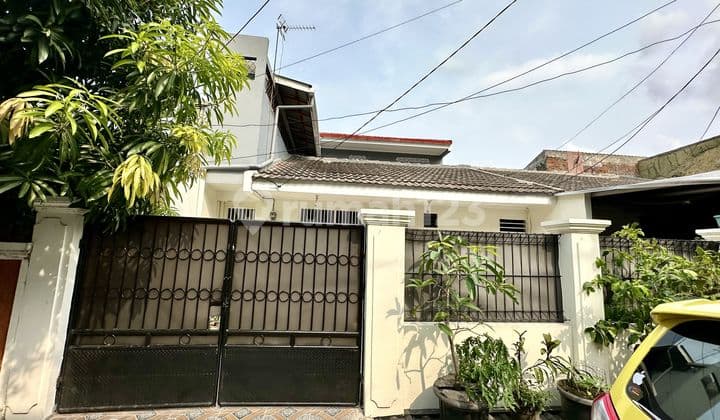 Dijual Rumah 2 Lantai di Jaya Indah, Bekasi