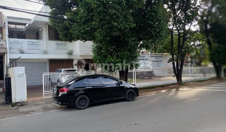 Rumah Luas Strategis Pinggir Jalan Duren Sawit