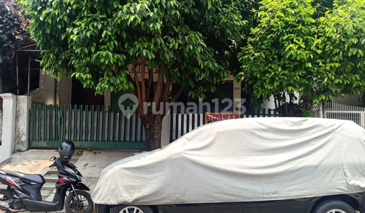 Rumah Minimalis Strategis Di Pondok Kelapa