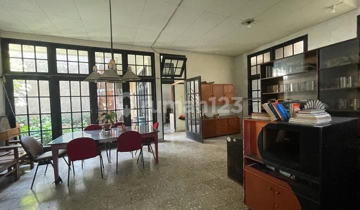 Strategic House in the Sukaluyu Cikutra Area