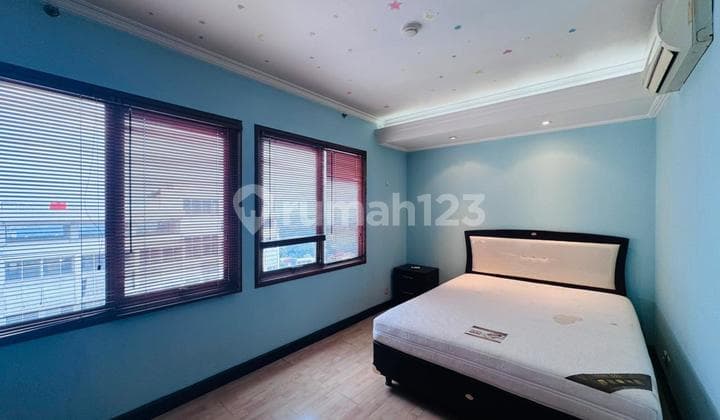 Apartemen Grand Setiabudi 3+1 Br Furnished
