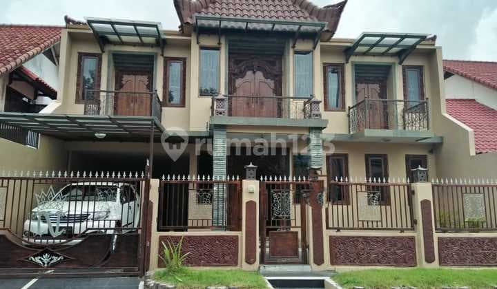 Rumah Sukajadi Belakang Kolam Renang dan Lapangan Pedal. Sukajadi. Batam Center