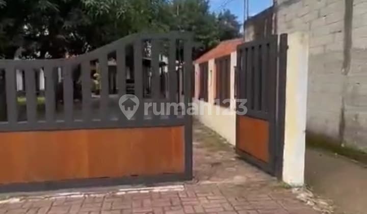 Dijual Mewah dan Asri Hakaman Sangat Luas