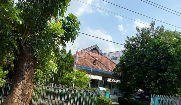 RUMAH LAWAS STRATEGIS