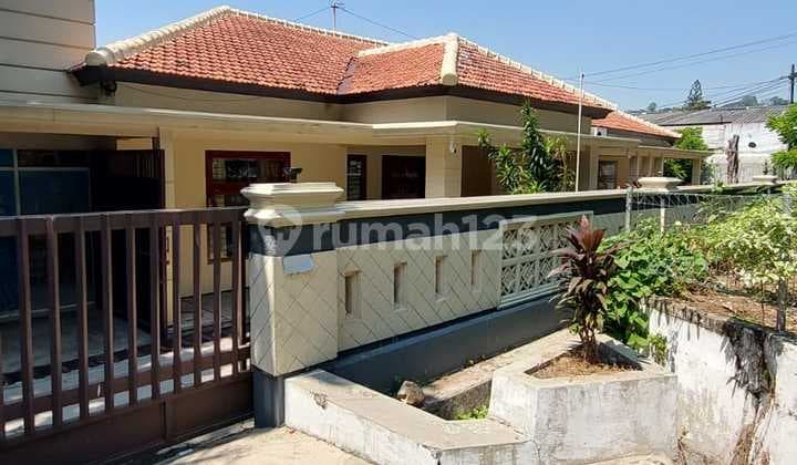 Rumah Luas Cocok Untuk Usaha Wilayah Mugas