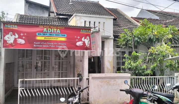 Nice Ready-to-Use House on Kanfer Street, Banyumanik