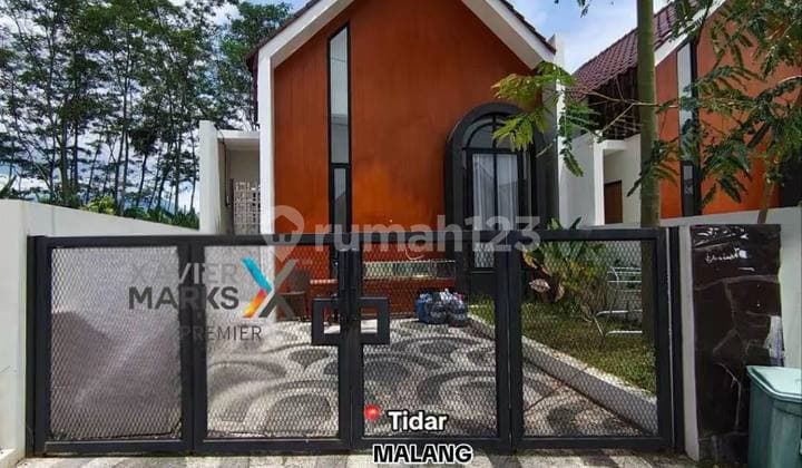 Rumah Minimalis Gaya Modern Lokasi Tidar, Malang