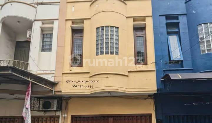 Ruko 3 Lantai Lokasi Strategis di Jalan Letjen S. Parman, Blimbing Malang