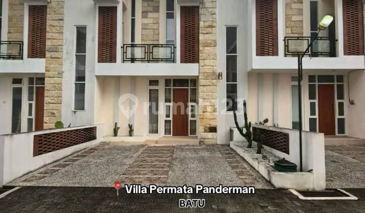 Villa Nyaman Desain Modern di Villa Permata Panderman Batu Malang