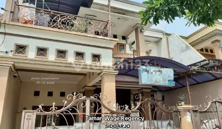Rumah Sangat Terawat 2 Lantai di Taman Wage Regency Sidoarjo