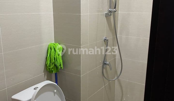 Rent Fully Furnished Apartment at Puri Mansion, Ready to Move In