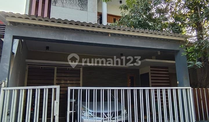 Dijual Rumah Minimalis Modern 2 Lantai di Perumahan Rungkut Asri Surabaya