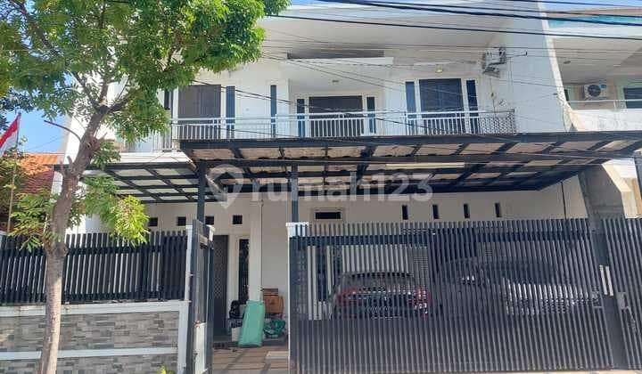 For Sale Semi-Furnished House Ready to Occupy Location Tenggilis Mejoyo Surabaya