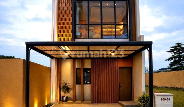 Rumah 3 Lantai + Mezzanine di Kawasan Puri Jakarta Free PPN