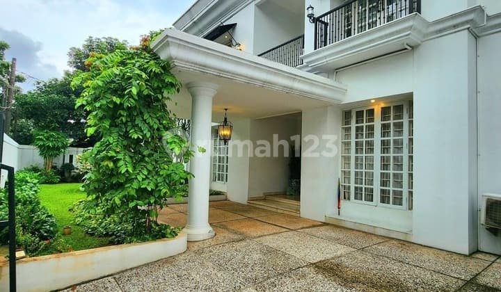 Sell Classic House Ready to Live Good in Kebayoran Lama