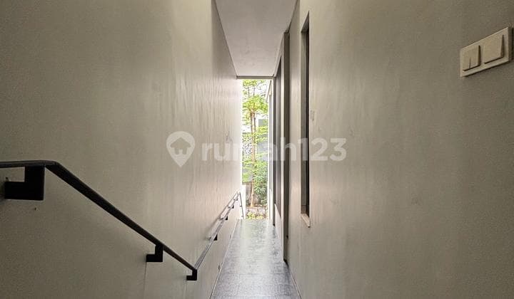 Rumah 3 Lantai di Cilandak, Jakarta Selatan