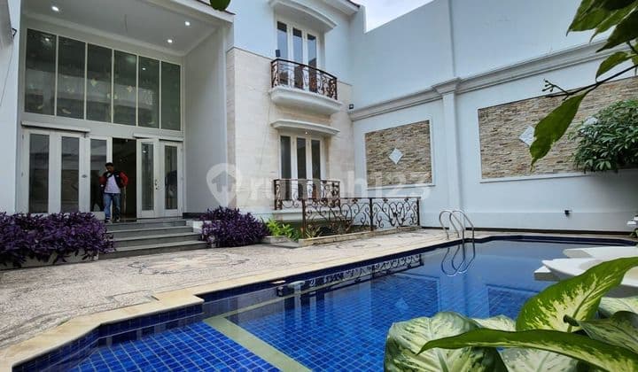 Jual rumah baru di otista cawang Jakarta Timur