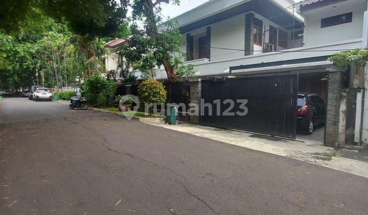Jual rumah siap huni bagus di Patra Kuningan Pancoran jaksel