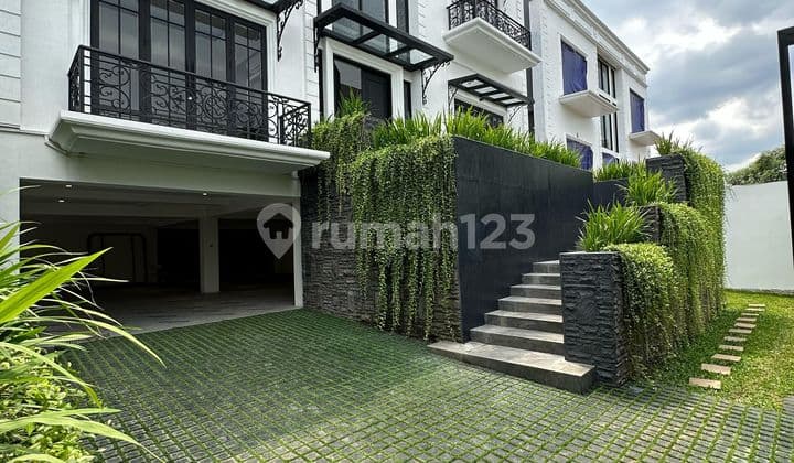 Jual cepat rumah modern classic di Kemang Jakarta Selatan