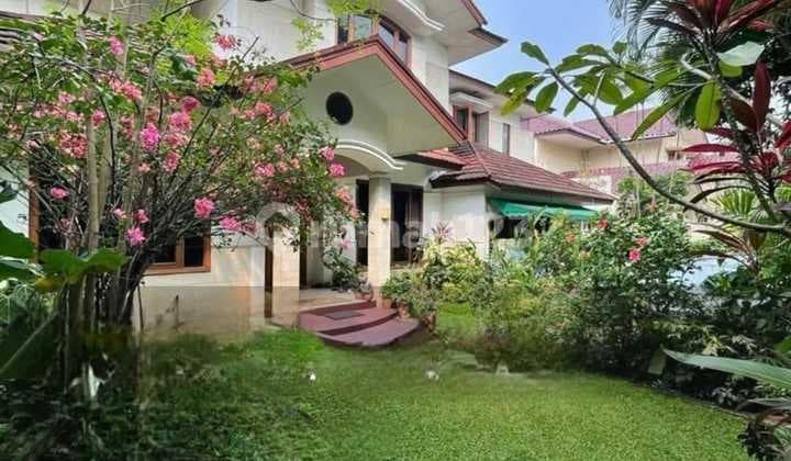 Rumah Siap Huni Lokasi Strategis di Ampera Kemang Jakarta Selatan