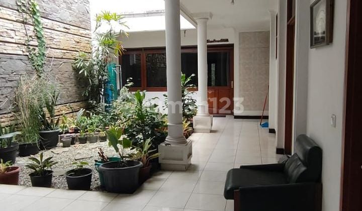 Rumah Classic Modern Bagus Di Bawah Njop Di Naripan Bandung