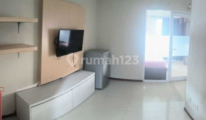 Get Semi Furnished Gateway Pasteur Apartment in Bandung Now
