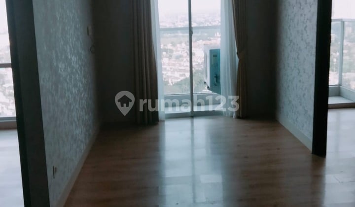 Dijual Cepat Apartemen Puri Mansion 3 Kamar Tidur Semi Furnished