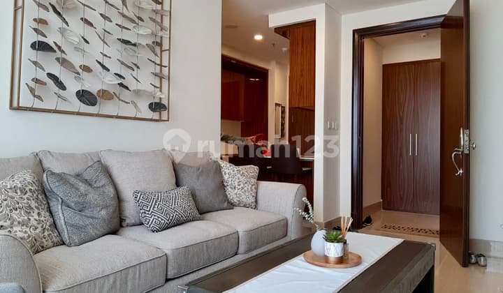 Dijual Apartemen South Hill 2 Kamar Tidur Furnished