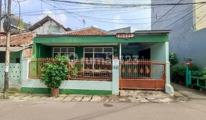Dijual Rumah Murah di Sebrang Mall Kota Kasablanca