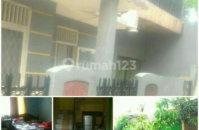 2-story house in Sawangan Pengasinan with good SHM (Land Certificate).