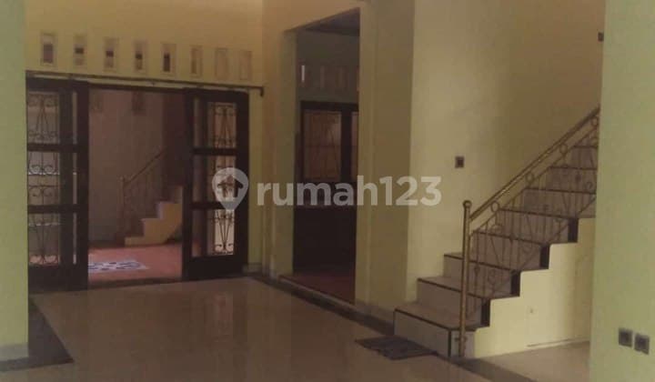 Rumah Cantik Termurah dengan Luas 180M di Taman Laguna Cibubur