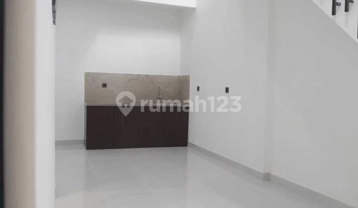 perumahan samping summarecon dan danau di duta harapan