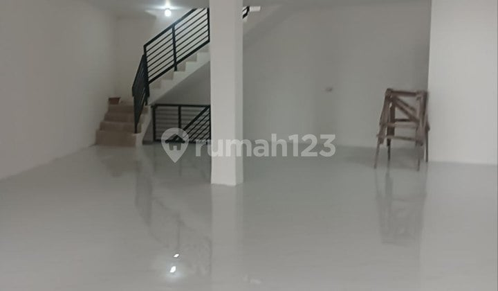 Ruko Komersil 2 Lantai Strategis Pinggir Jalan di Depok Timur