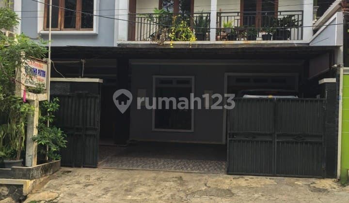 Rumah Cantik Harga Miring Depan Samsat di Depok Tengah